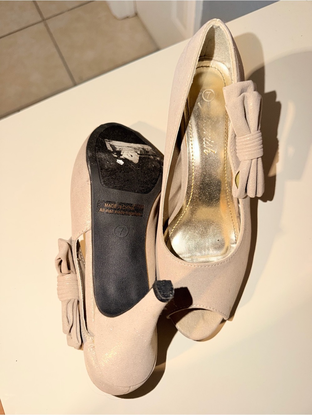 Women's Nude Peep-Toe Bow Pumps